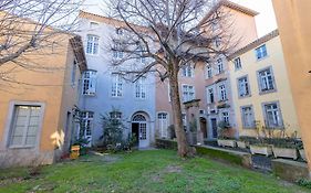 Bel Appartement Avec Cour Au Coeur De La Bastide