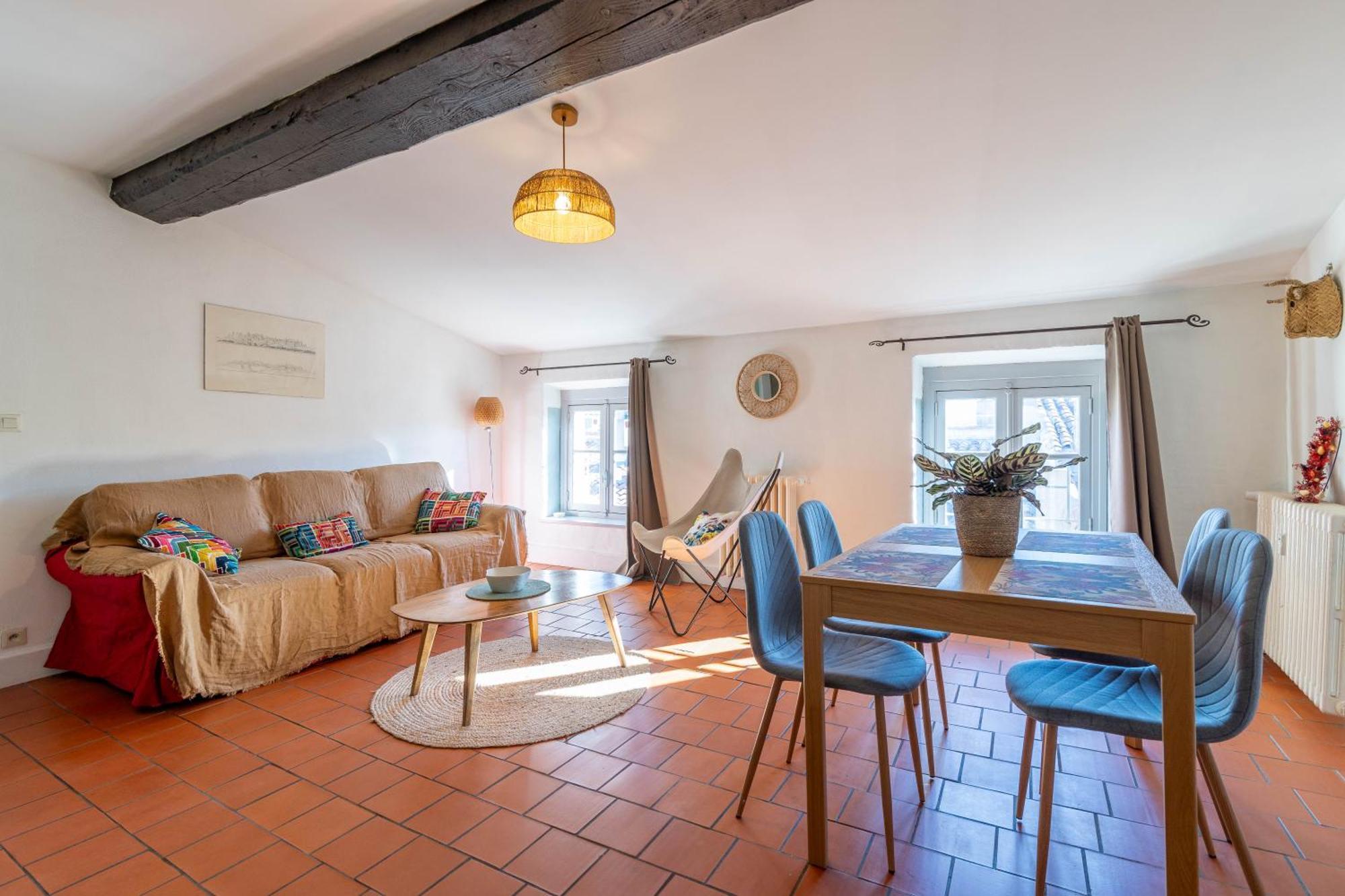 Bel Appartement Avec Cour Au Coeur De La Bastide Carcassonne Exterior photo