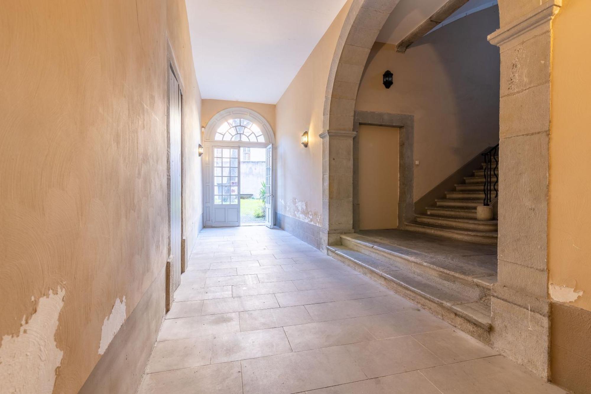 Bel Appartement Avec Cour Au Coeur De La Bastide Carcassonne Exterior photo